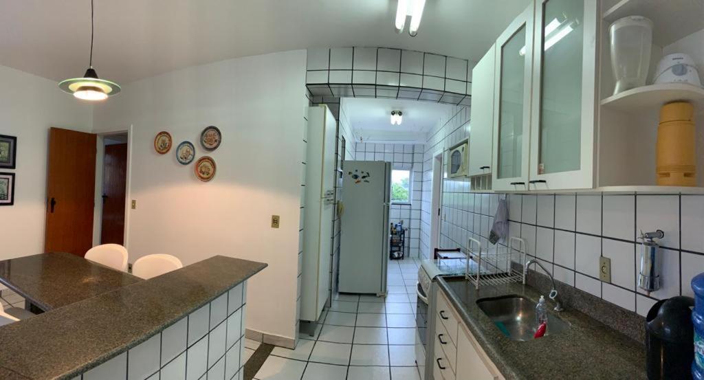 Apartamento Pe Na Areia E Aguas Tranquilas No Centro De Guarapari Εξωτερικό φωτογραφία